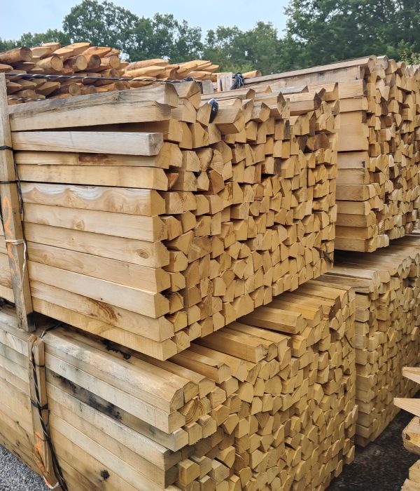 Piquet châtaignier scié 5 faces - E2D