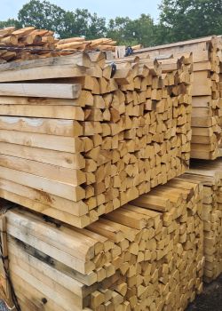 Piquet châtaignier scié 5 faces - E2D